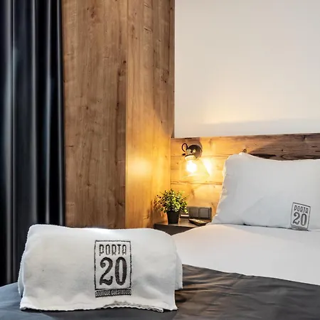 לינה וארוחת בוקר Porta 20 Boutique לייריה