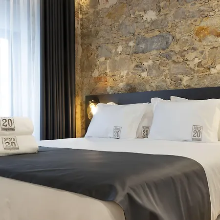 Porta 20 Boutique לייריה