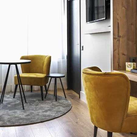 Porta 20 Boutique לייריה