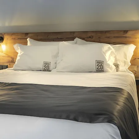 לינה וארוחת בוקר Porta 20 Boutique לייריה