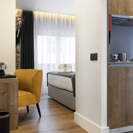 לינה וארוחת בוקר Porta 20 Boutique 4*