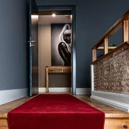 Porta 20 Boutique לייריה