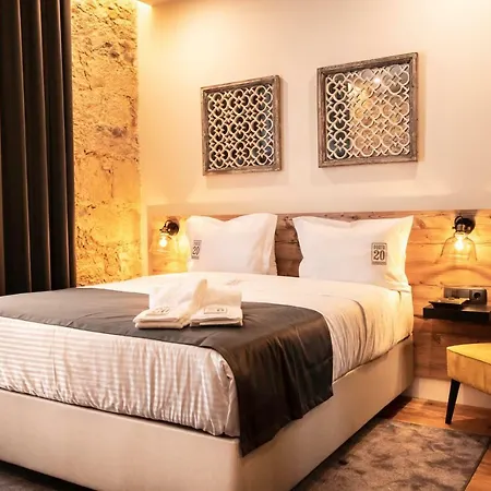 Porta 20 Boutique לינה וארוחת בוקר